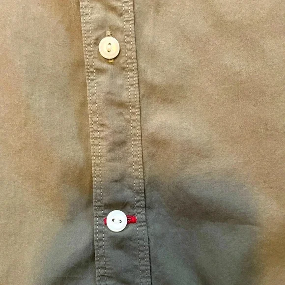 CHEMIEUX XXL NWT 100% cotton shirt. Olive w/pearl button down front, 2 pockets - Picture 7 of 8